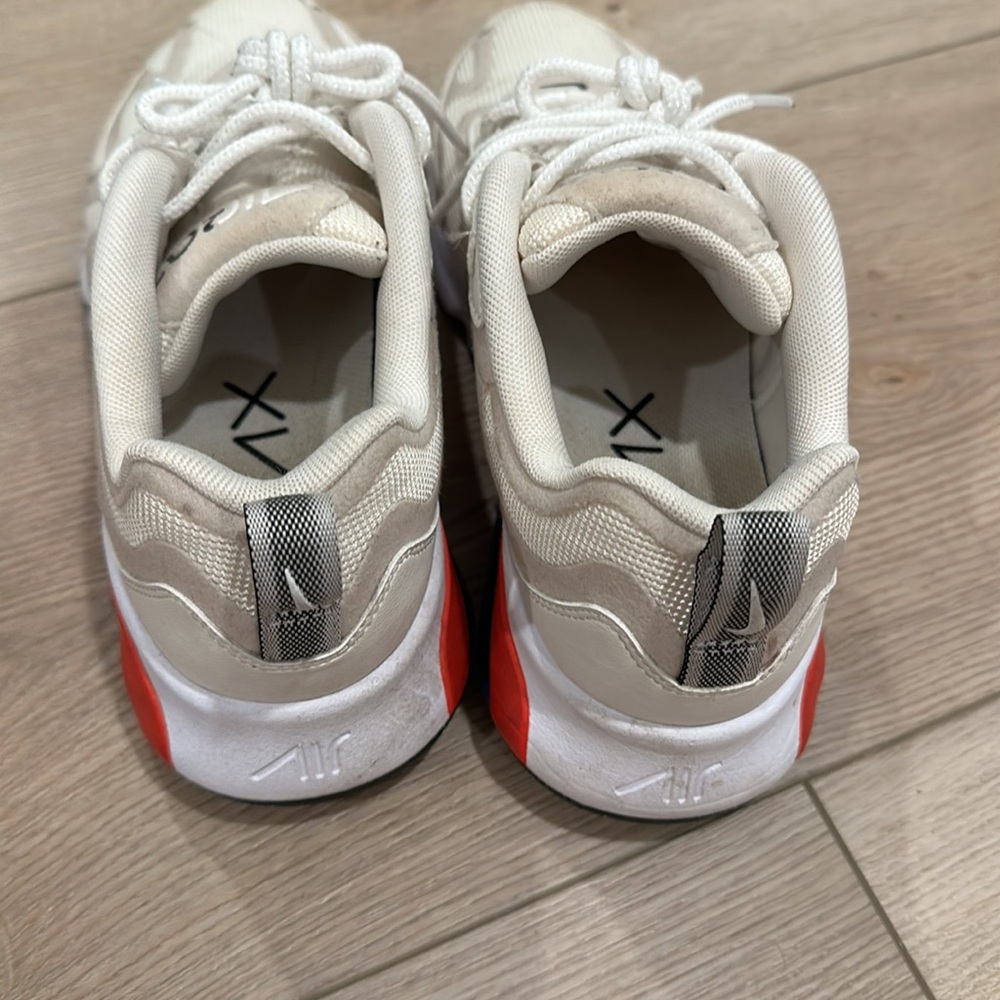 Nikes - Picture 4 of 5